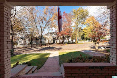 1467 Milner Crescent S, Birmingham, AL 35205 - photo 3