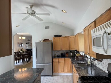 19 Boston St unit 2, Somerville, MA 02143 - photo 7