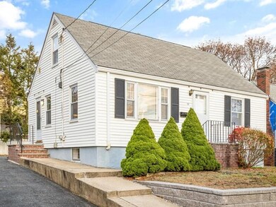 19 Chesbrough Rd, West Roxbury, MA 02132 - photo 2