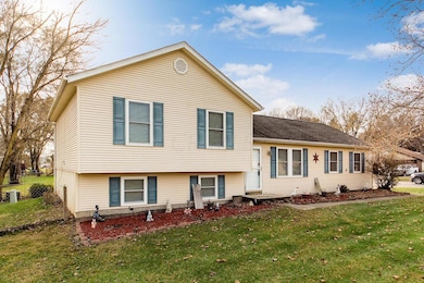 3888 Marsha Dr, Columbus, OH 43207 - photo 2