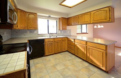 2 Great Kitchen