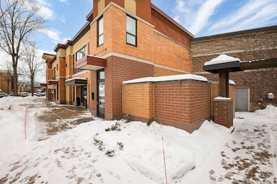 6741 Frank Lloyd Wright Ave unit 200, Middleton, WI 53562 - photo 3