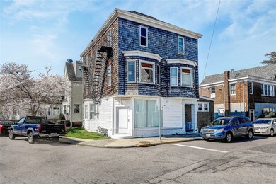 49 E Bowery St unit 4, Newport, RI 02840 - photo 2