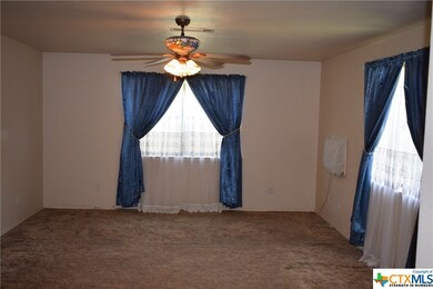 2404 Post Oak Ave, Copperas Cove, TX 76522 - photo 4