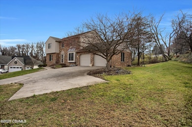 676 Villa Vista Ave, Lewisburg, PA 17837 - photo 3