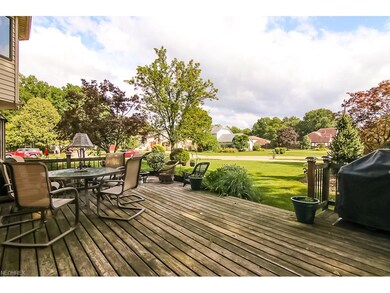 7134 Timber Ln, Olmsted Falls, OH 44138 - photo 2