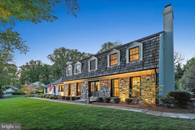 7722 Crossover Dr, McLean, VA 22102 - photo 4