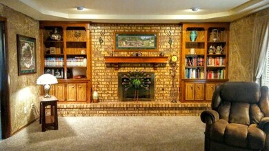 Spacious 15'X20' Family Room: Updated Ceiling (no 
