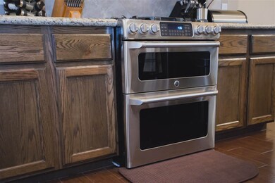 611 Longspur Ct, Laredo, TX 78045 - photo 4