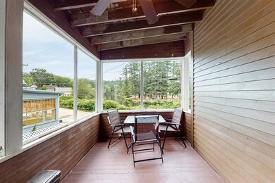 114 W Bow St, Franklin, NH 03235 - photo 2