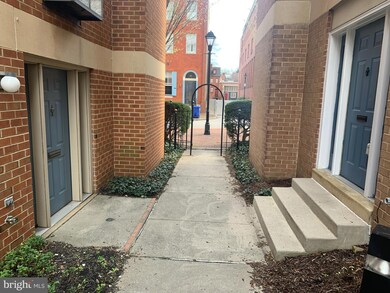 126 W Barre St, Baltimore, MD 21201 - photo 2