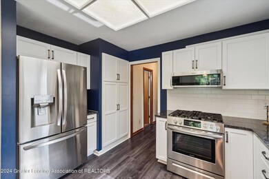 15-904-Mcdiarmid-Ln-Grand-Ledge-MI-48837