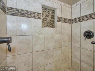 20808 Ireland Ct, Germantown, MD 20874 - photo 5