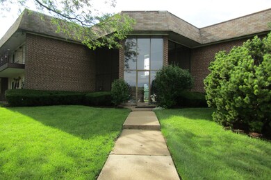 3N550 Crown Rd unit 1, Elmhurst, IL 60126 - photo 7