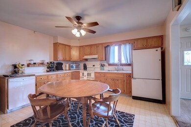 1027 N 17th St unit 1031, Allentown, PA 18104 - photo 6