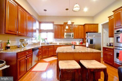 9177 Ciri Inlet Ct, Fort Belvoir, VA 22060 - photo 7