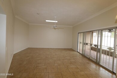 10554 W Palmeras Dr unit 39, Sun City, AZ 85373 - photo 6