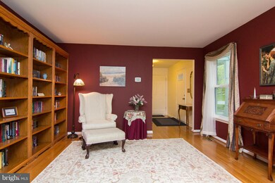 6203 Guthrie Ct, Sykesville, MD 21784 - photo 3