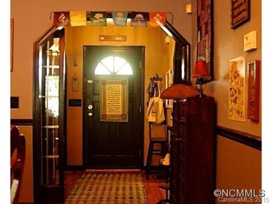 67 W Chapel Rd, Asheville, NC 28803 - photo 5