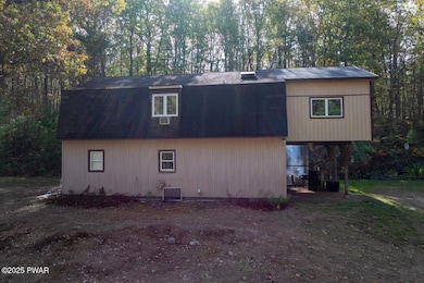 148 Neil Thompson Rd, Lackawaxen, PA 18435 - photo 4