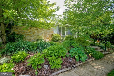 1304 Highland Dr, Baltimore, MD 21239 - photo 2