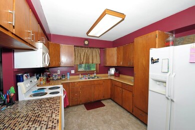 364 Pagelow Rd, Brooklyn, WI 53521 - photo 7