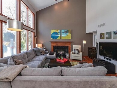 873 Brookside Dr unit 10, Ann Arbor, MI 48105 - photo 2