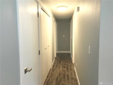 9212 Madrone Cir W, University Place, WA 98467 - photo 2