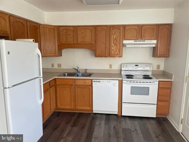 17511 B Lexington, Hagerstown, MD 21740 - photo 4