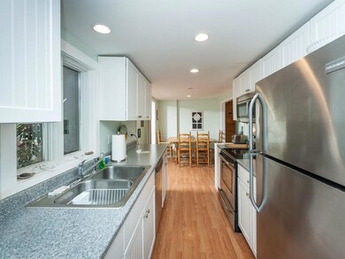 38 Spruce St, York, ME 03909 - photo 2