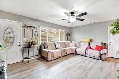 5658 E Bernadine Dr, Fresno, CA 93727 - photo 6