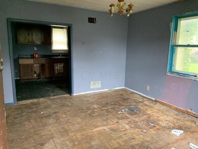 349 Hocking Ave, Logan, OH 43138 - photo 3