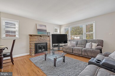 6589 Bock Terrace, Oxon Hill, MD 20745 - photo 4