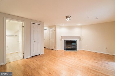 7885 Blue Gray Cir, Manassas, VA 20109 - photo 4