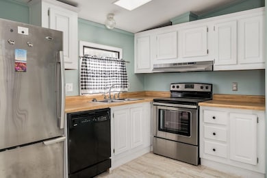 39 Pine Hill Rd, Berwick, ME 03901 - photo 2