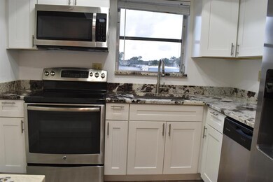 2591 Emory Dr W unit L, West Palm Beach, FL 33415 - photo 7