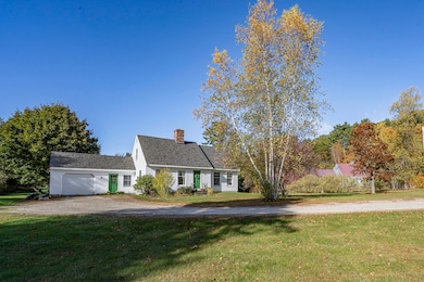 7 Salmon Run, Raymond, ME 04071 - photo 2