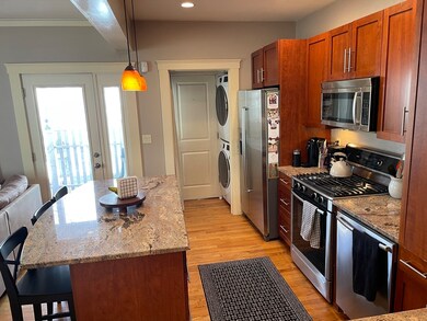 638 E 8th St unit 638, Boston, MA 02127 - photo 6