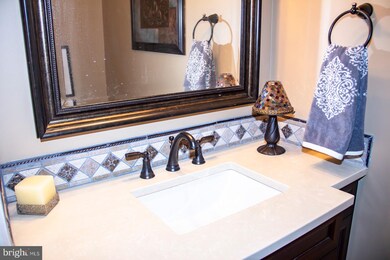 8639 Cross Chase Ct, Fairfax Station, VA 22039 - photo 7