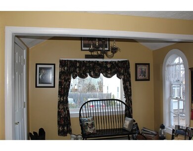4 Stoddard Dr, Worcester, MA 01604 - photo 4