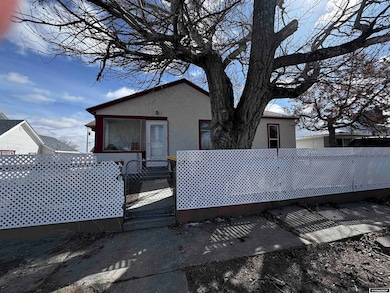 208 E Pine St, Rawlins, WY 82301 - photo 2