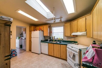 92372 Powerline Rd, Eugene, OR 97408 - photo 5