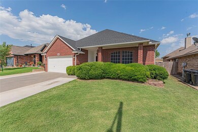 904 Elm Creek Dr, Moore, OK 73160 - photo 3