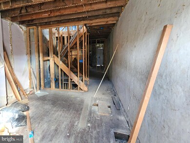 1504 Baker St, Baltimore, MD 21217 - photo 4