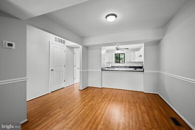 11 Gloucester Ct, Reisterstown, MD 21136 - photo 4