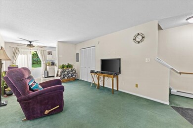 T8 Grandview Dr, South Burlington, VT 05403 - photo 6