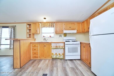 Kitchen/LR/DR
