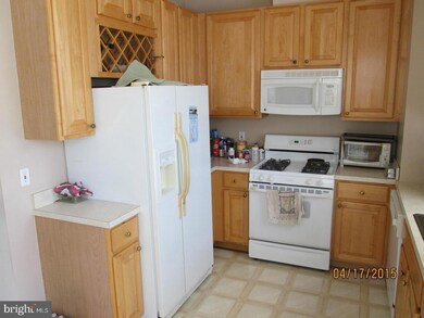 15605 Everglade Ln unit 203, Bowie, MD 20716 - photo 2