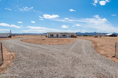 1625 W Antelope Run Rd, Paulden, AZ 86334 - photo 4