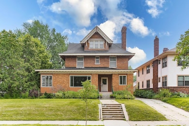 1-web-or-mls-834 Goodrich Ave-0100.jpg